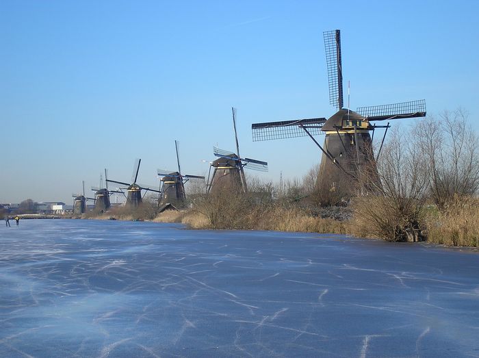 Windmühlen am Eis